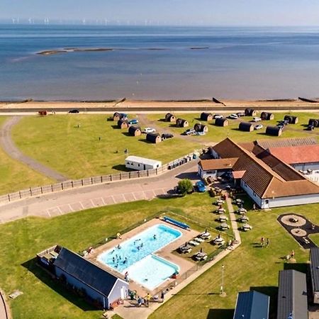 Отель Oyster Etchingham Seaview Уитстабл Экстерьер фото