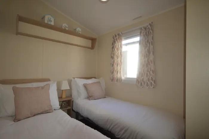 Отель Oyster Etchingham Seaview Уитстабл Экстерьер фото