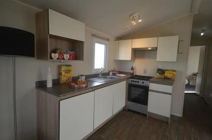 Отель Oyster Etchingham Seaview Уитстабл Экстерьер фото
